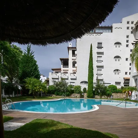 New Full Private With Pool And Parking Apartment